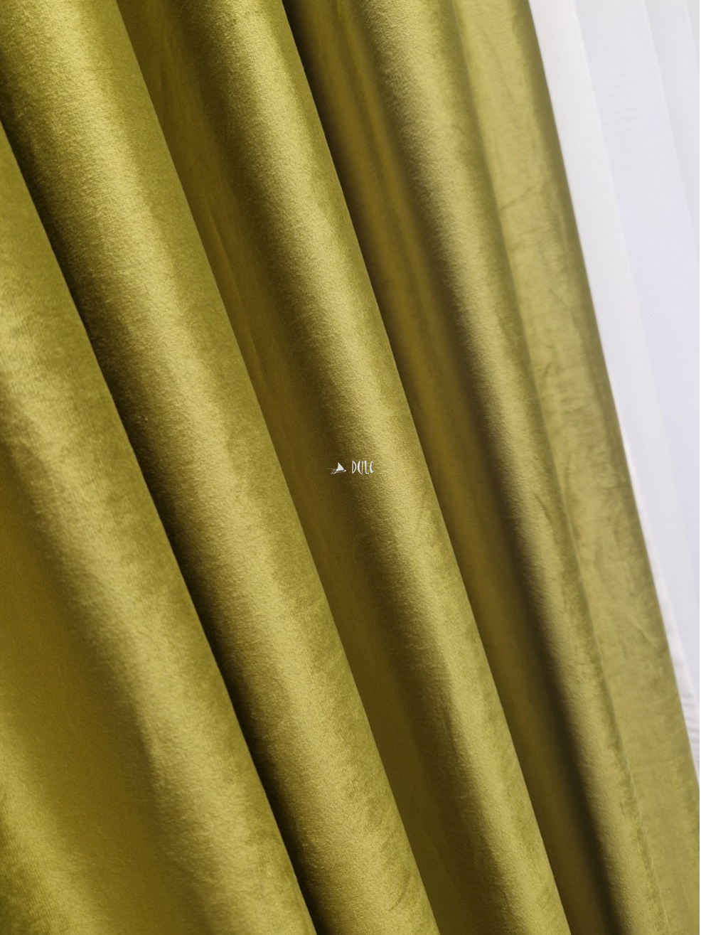 Naktinių užuolaidų audinys, barchatas FRENCH VELVET 4 Naktinių užuolaidų audinys, barchatas FRENCH VELVET 4