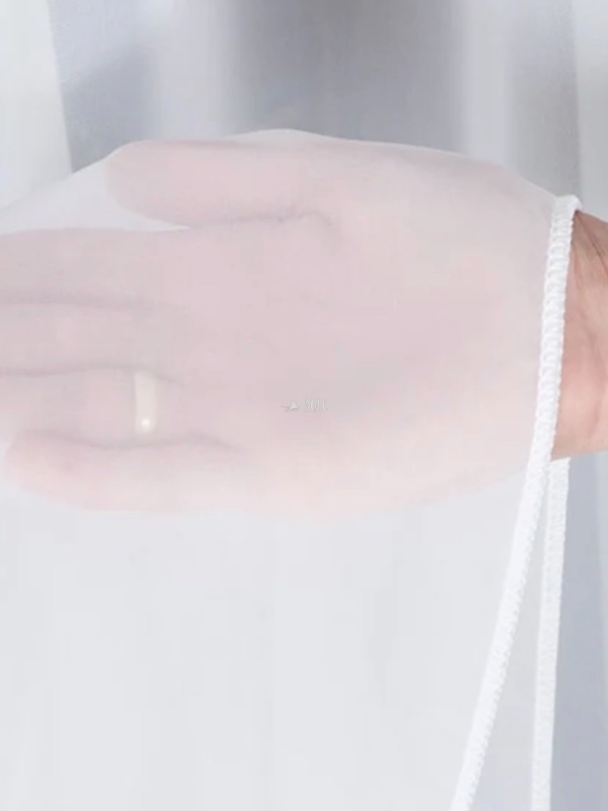 Pasiūta dieninė užuolaida 2 Pasiūta dieninė užuolaida 2